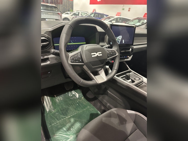 Dacia BIGSTER JOURNEY HYBRID 155 foto 8